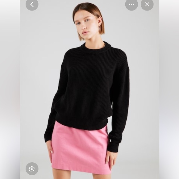 Minimum Dark Knit Sweater - Picture 3 of 11